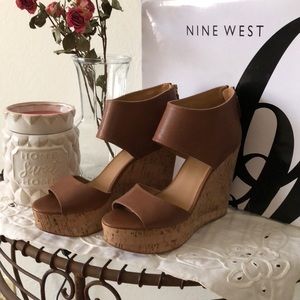 Nine West light brown leather & cork wedge, size 7